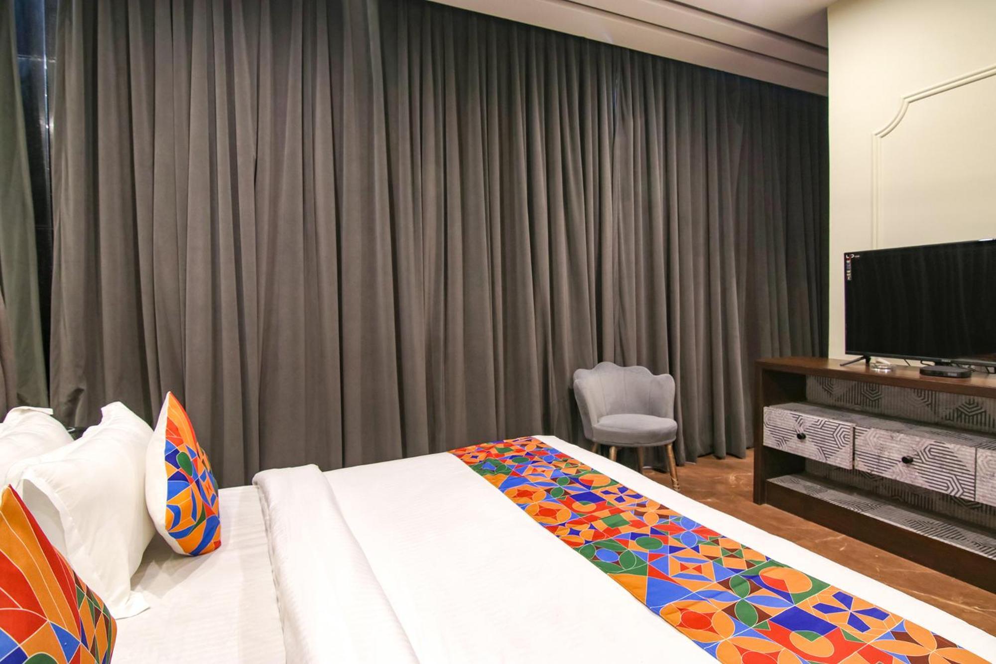 Fabhotel Prime K9 Crown Ludhiana Exterior foto